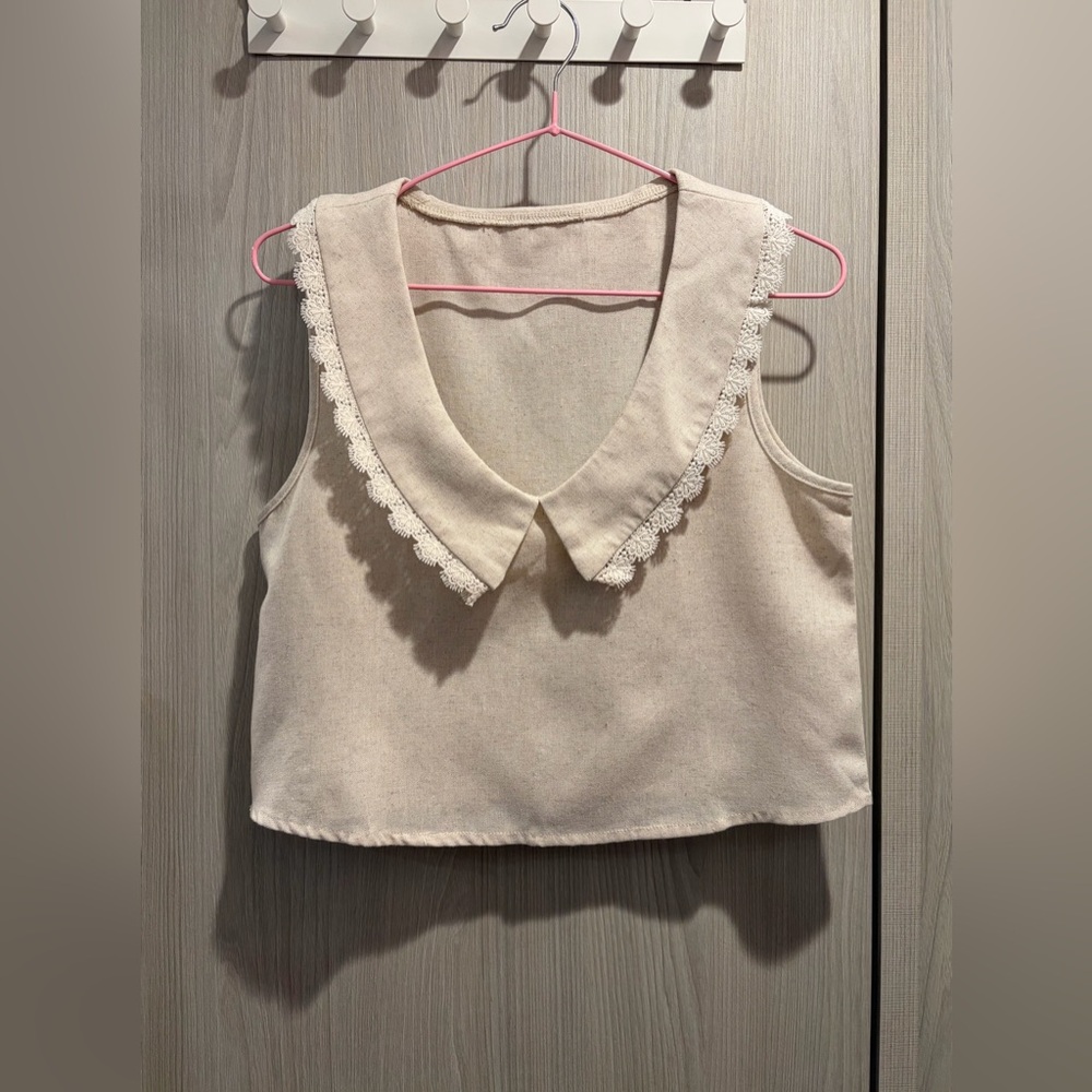 Brand New 55% Linen Cream Sleeveless Top with Lace Collar